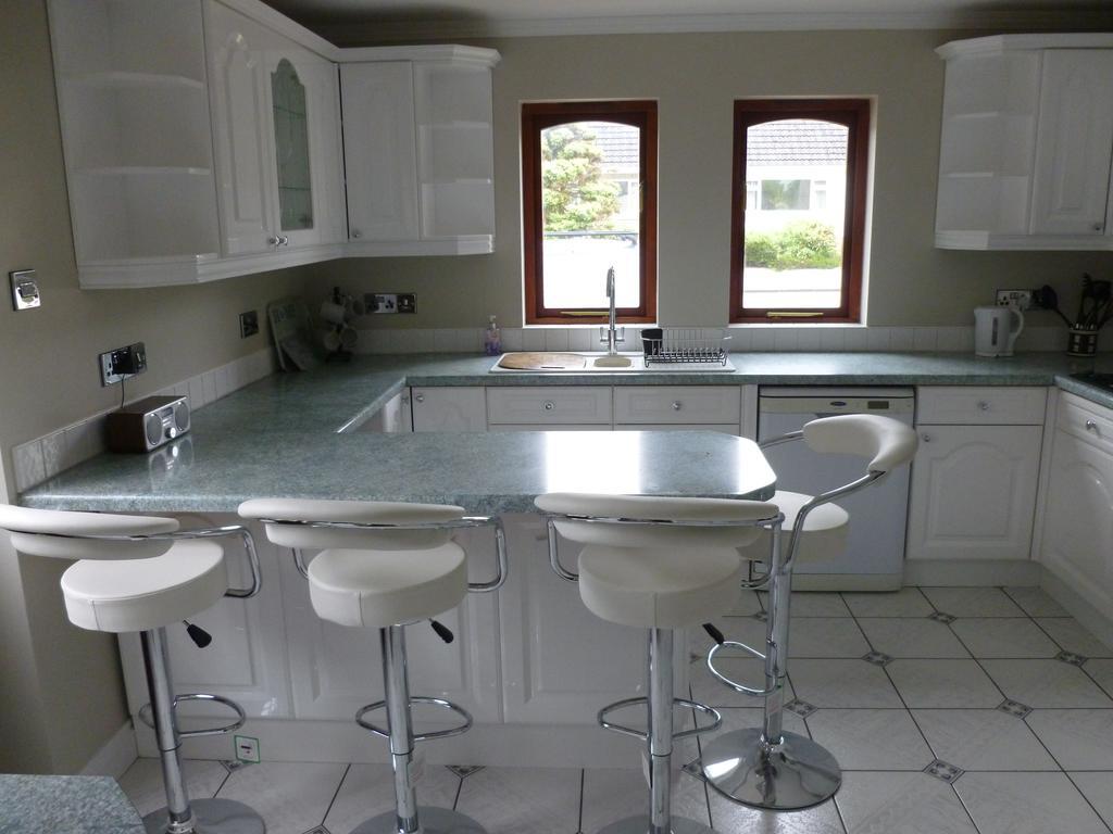 Stonecrest Villa Kilgetty Dış mekan fotoğraf